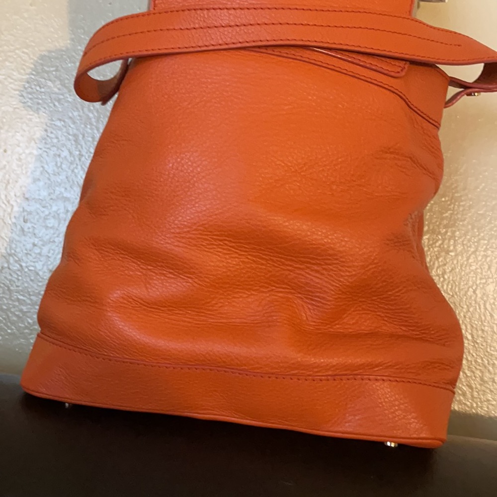 👜AUTHENTIC MCM ORANGE SHOULDER  BAG👜 - Picture 12 of 17